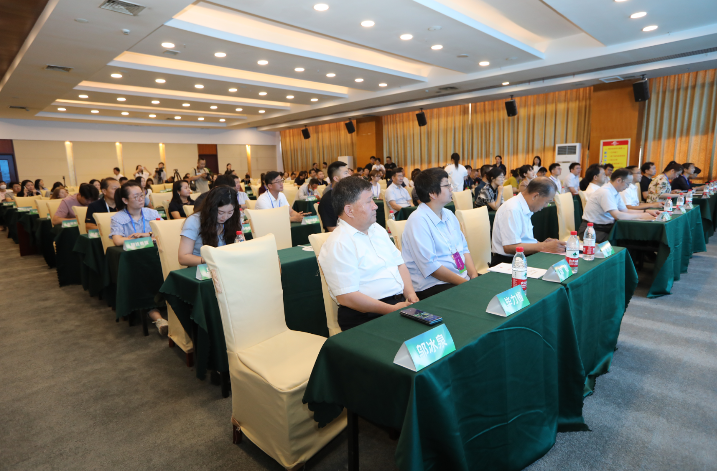 2023第八屆內(nèi)蒙古農(nóng)畜產(chǎn)品包裝設計競賽成果發(fā)布會在國際會展中心召開